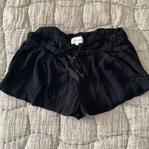 Wilfred lined black shorts